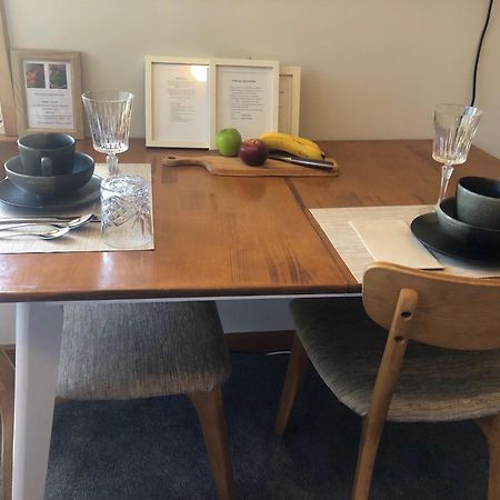 Lovely Budget Vegan Homestay Launceston Esterno foto
