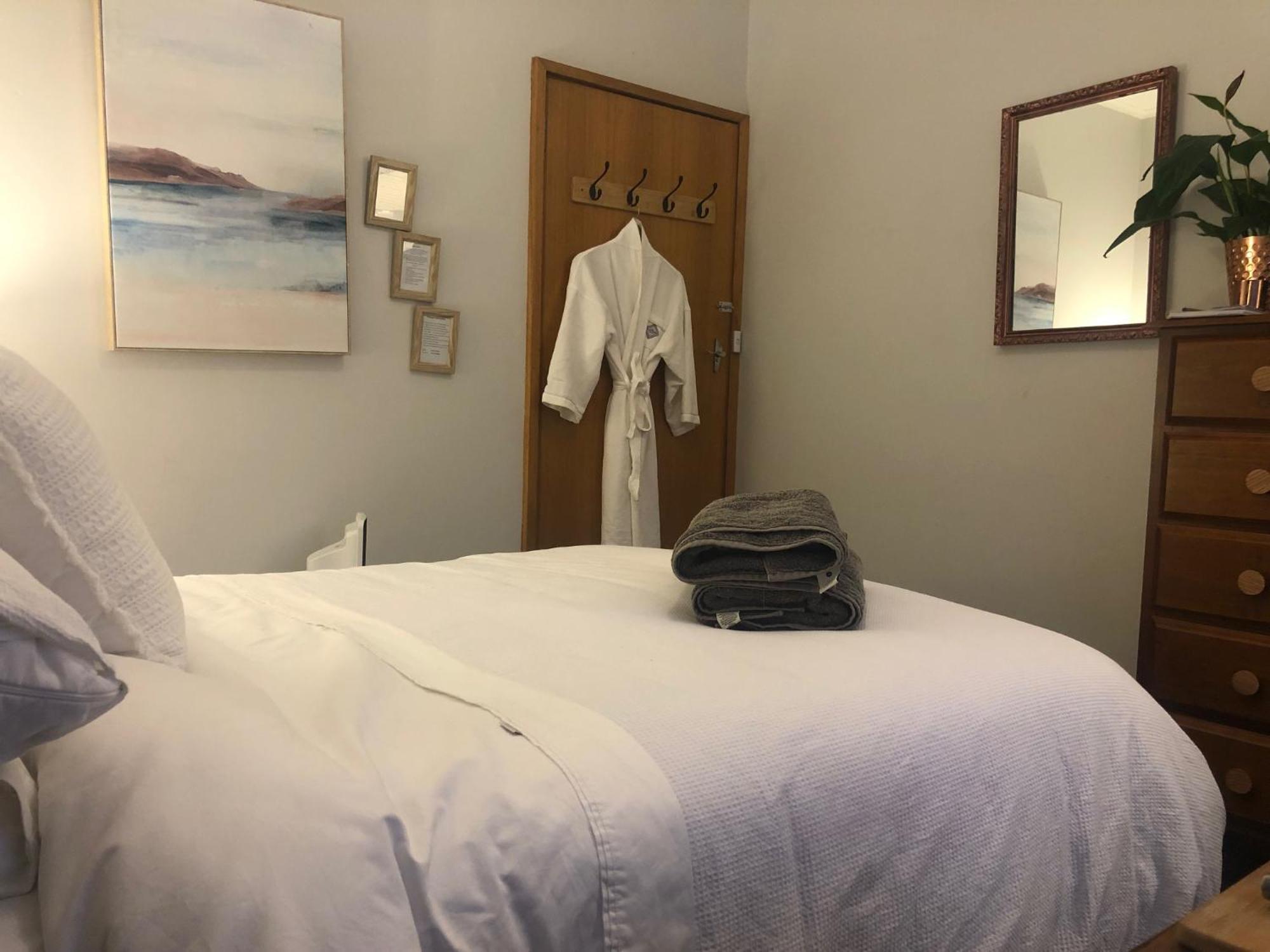 Lovely Budget Vegan Homestay Launceston Esterno foto