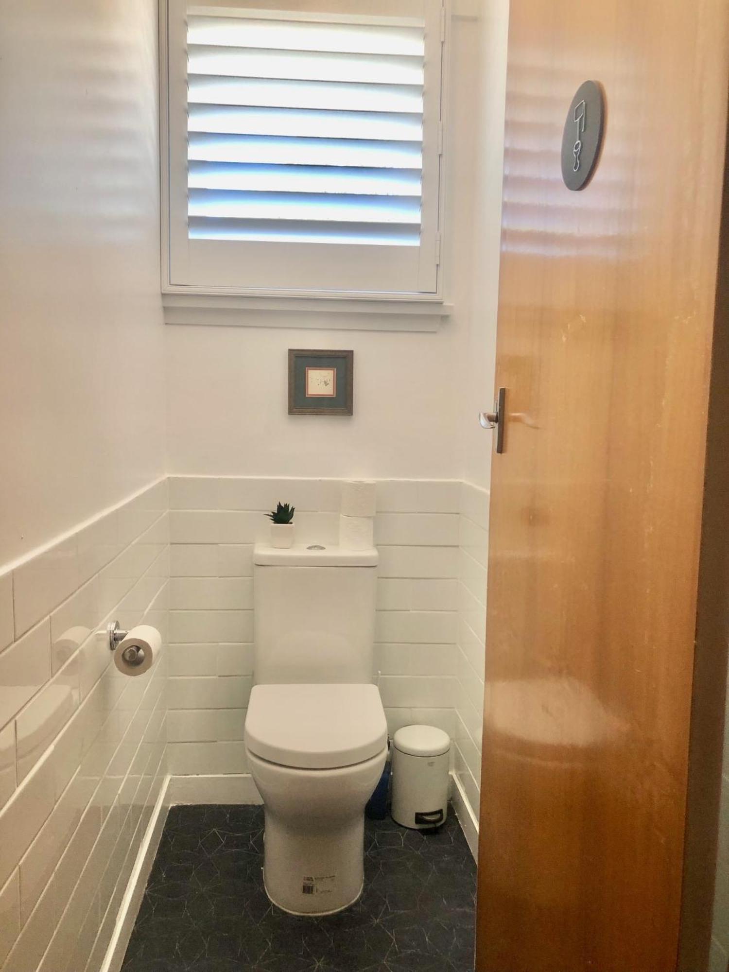 Lovely Budget Vegan Homestay Launceston Esterno foto